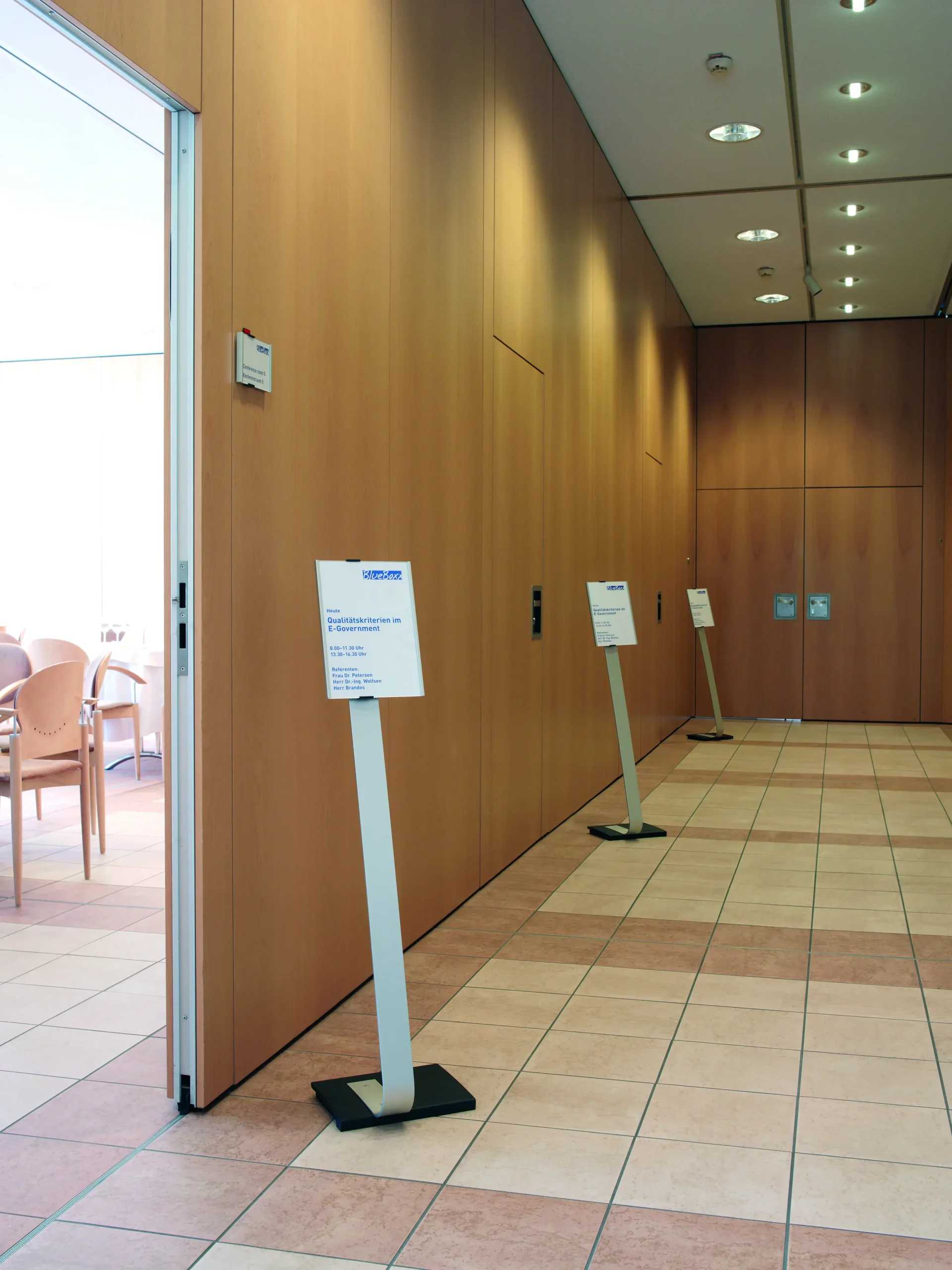 Floor infostand INFO SIGN STAND A4 - Image 2